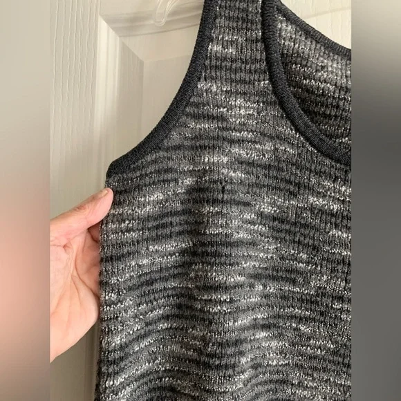 St. John sport heather grey sweater size Medium - Picture 4 of 5